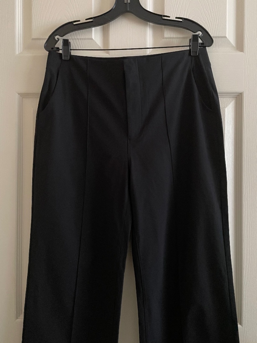 Vuori Womens Meta Wideleg Black Pants - Picture 4 of 11